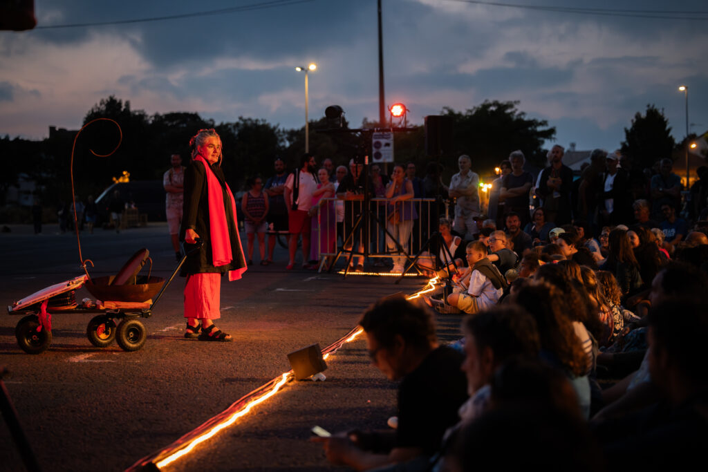 Roses rouges, le temps d'un bivouac, Festival Sur le Pont, La Rochelle, 30 mai 2026, Matthieu Vouzelaud